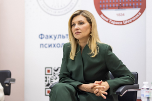Роспропаганда вигадала «таємну втечу» Зеленської з мільйонами євро готівкою
