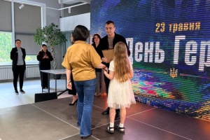 У Хмельницькому 15 родин військових та ветеранів отримали сертифікати на житло