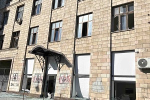 У Києві через масовану атаку пошкоджений Інститут літератури НАН України