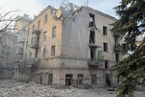 Окупанти скинули авіабомбу на багатоповерхівку у Дружківці, є загибла і п'ятеро поранених