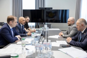 Протидія компаніям-оболонкам та непрозорим операціям: Митниця, Нацбанк і БЕБ посилюють співпрацю