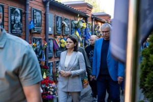 Тихановська у Києві: Режим Лукашенка несе відповідальність за обстріли України