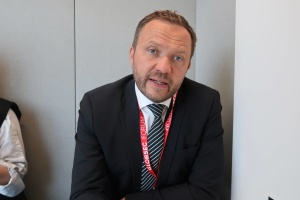 «Далекобійні санкції» України працюють - Цахкна