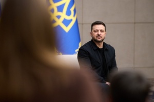 Zelensky greets Tsikhanouskaya, Budapest mayor at Summit of Cities and Regions