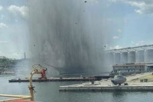 Російський морський дрон атакував навчальний фрегат «Дружба» - «Флеш»