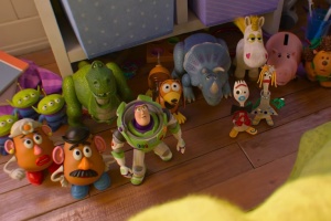 Disney і Pixar представили фінальний трейлер мультфільму «Історія іграшок 5»