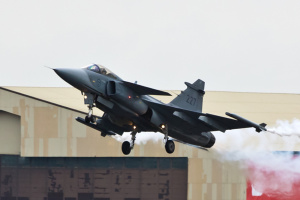 Швеція продасть Україні до 20 винищувачів Gripen і може передати ще 16