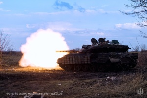 На фронті - 215 зіткнень, ворог завдав 64 авіаудари