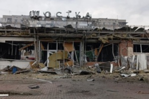 Russisches Militär zerstört Bahnhof in Schostka in der Region Sumy
