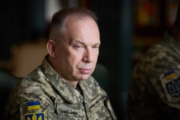 Syrskyj: russische Armee intensiviert ihre Angriffe entlang der gesamten Front und gruppiert sich um 