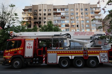 Guerre en Ukraine : dix civils blessés lors d’une frappe russe sur Ivano-Frankivsk 