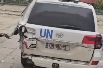 Russians attack UN humanitarian mission cars in Kherson with drone