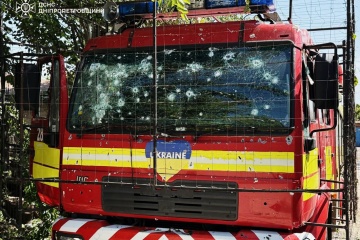 Russians attack rescue vehicle twice with drones in Nikopol