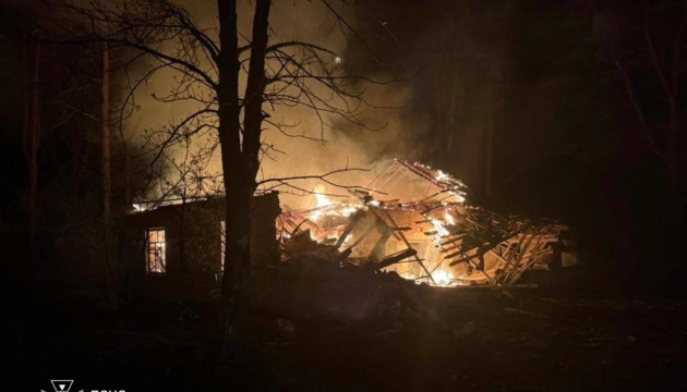 Війська РФ за добу майже 50 разів обстріляли Чернігівщину, є три влучання