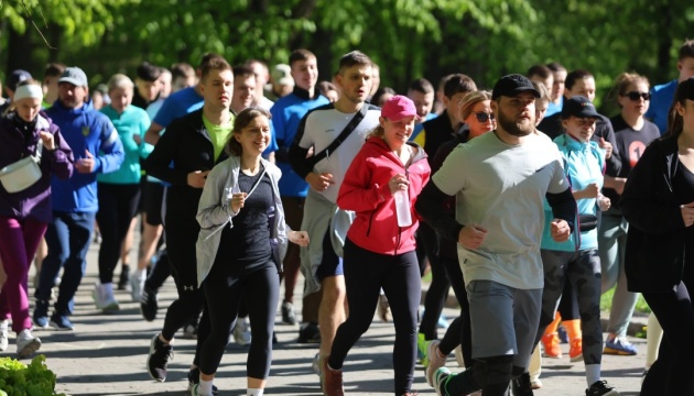Близько тисячі людей узяли участь у благодійному забігу у Львові
