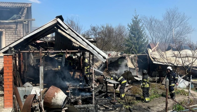 Russian forces strike Kharkiv suburb, fires break out