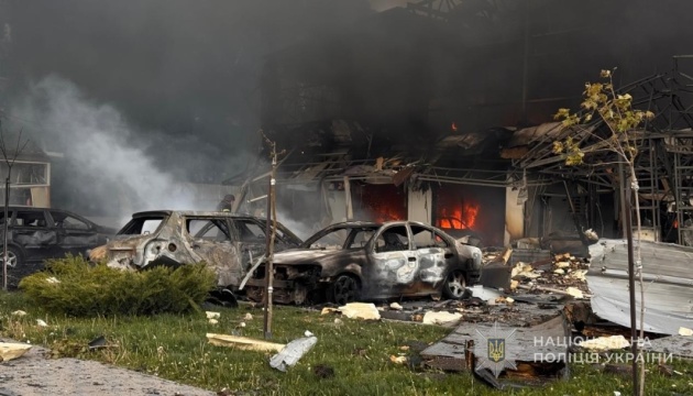 Росіяни атакували Запоріжжя КАБами та безпілотниками: загинули 12 людей, 16 поранених