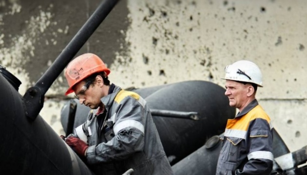 Уряд виділив ще ₴242 мільйони на доплати працівникам ремонтно-відновлювальних бригад