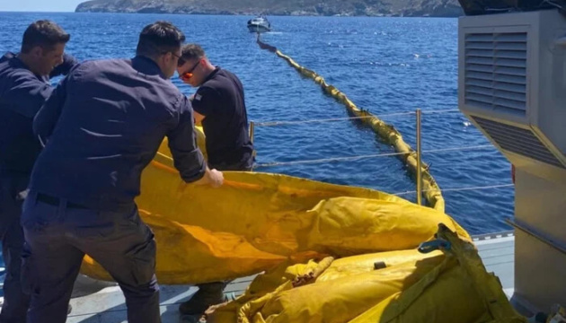 Грецькі водолази оглянуть затонуле вантажне судно, що прямувало до України