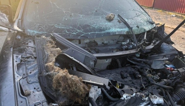 Під час російської атаки на Марганець був знищений автомобіль запорізької журналістки