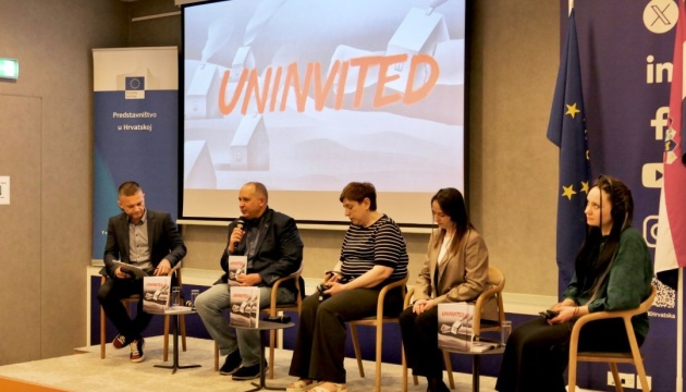 «Коли не стукають у двері»: у Загребі презентували збірку свідчень українців, які пережили окупацію РФ