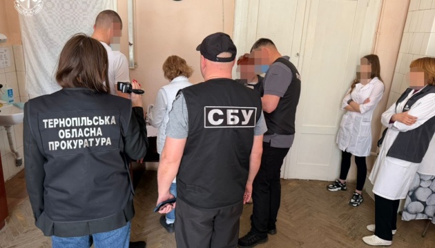 На Тернопільщині викрили схему ухилення від мобілізації та незаконного виїзду за кордон
