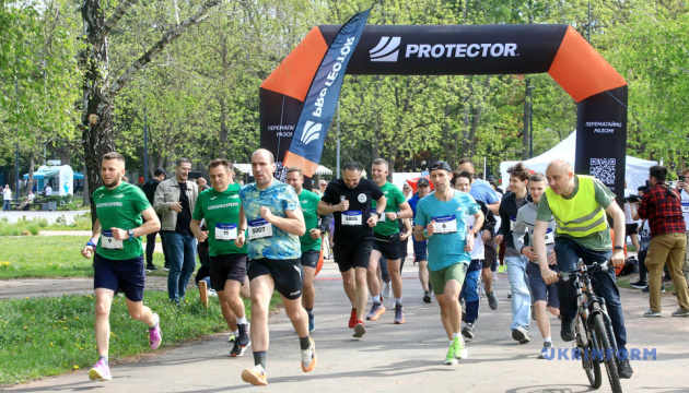У Києві відбувся міжнародний забіг до Дня Європи
