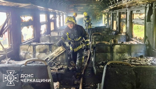 У Черкаському районі під час руху загорівся електропоїзд, евакуювалися 40 пасажирів