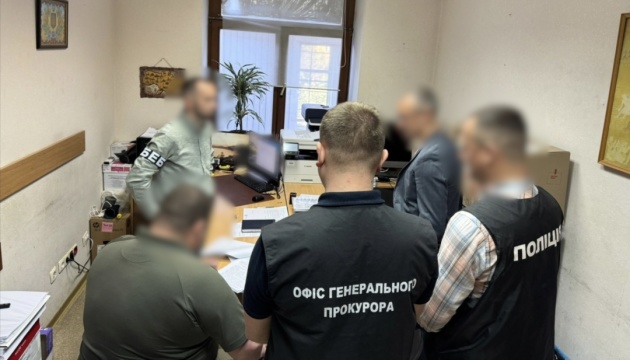 Поліція викрила міжрегіональну групу, яка «допомагала» військовослужбовцям вчинити СЗЧ