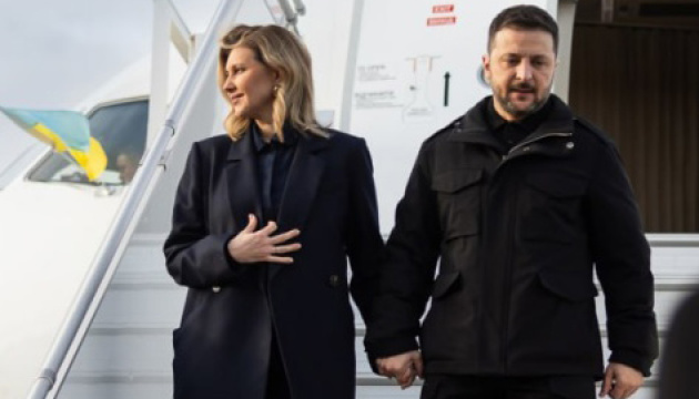 Zelensky and First Lady arrive in Romania
