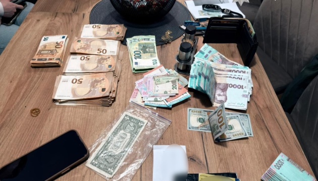На Львівщині викрили медпрацівників, які ставили фіктивні діагнози чоловікам для ухилення від мобілізації