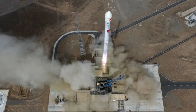 Китай запустив у космос тестову ракету із «розумними» системами контролю роботи двигунів