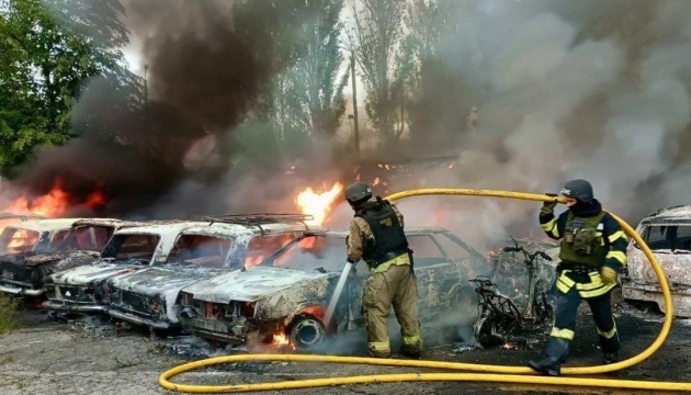 Civilian injured, and 30 cars catch fire due to Russian attacks in Dnipropetrovsk region