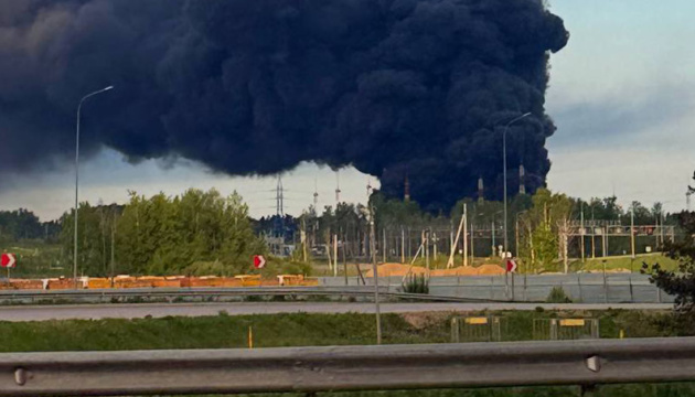 Fires break out at oil loading station, science park, and Sheremetyevo Airport in the Moscow region following drone attack