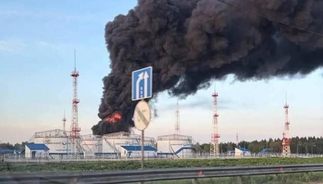 Defense Forces strike military-industrial complex object and several oil facilities in Moscow region