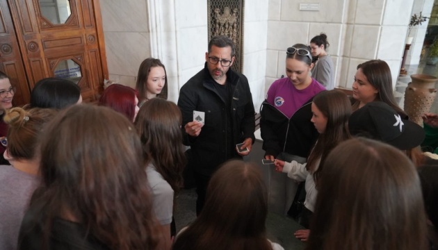 World-famous illusionist David Blaine visits Ukraine