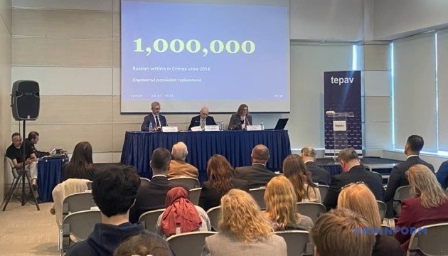 Росія зробила Крим «лабораторією» для своєї окупаційної політики - експерт