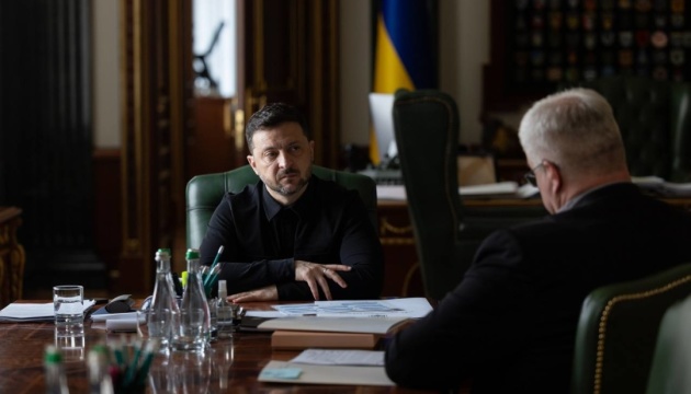 Зеленський доручив дипломатам «перезавантажити» відносини України з Угорщиною та Грузією