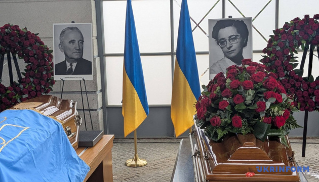 Люксембург передав Україні для перепоховання останки лідера ОУН Андрія Мельника та його дружини