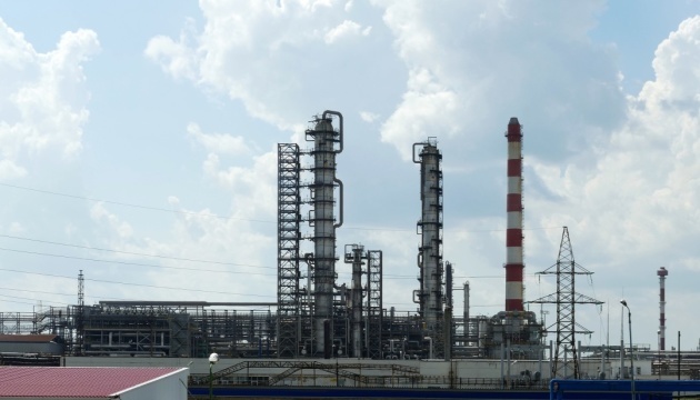 Raffinerie in Rjasan stellt nach ukrainischem Drohnenangriff Betrieb ein – Reuters