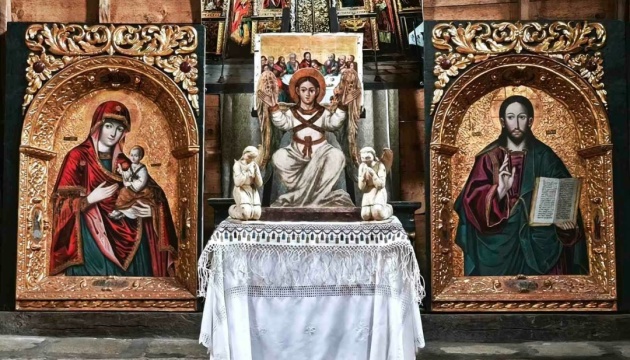 На Прикарпатті у Святодухівську церкву повертають ікону «Ангел Господства»