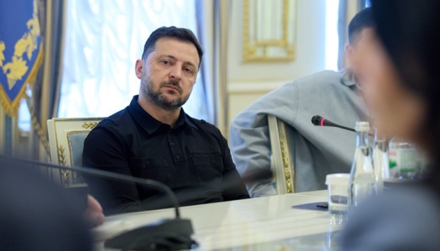 Зеленський обговорив із фракцією більшості порядок денний Ради та євроінтеграцію