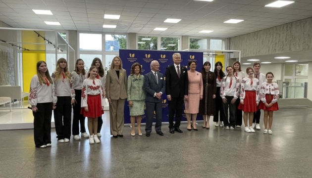 Король і Королева Швеції спільно з президентом Литви відвідали Український центр у Вільнюсі