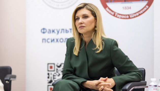 Russian propaganda invents 'secret escape' of Zelenska with millions of euros in cash