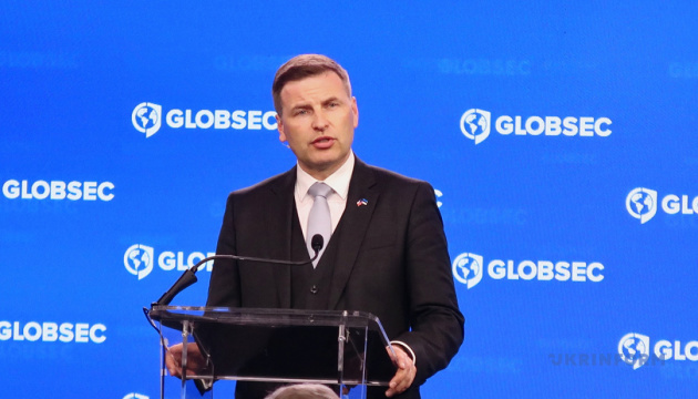 Досвід України прямо впливає на розробку військової стратегії Естонії - міністр оборони Певкур