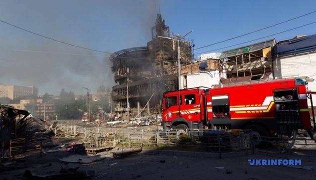 У Києві через масовану російську атаку 24 травня пошкоджені близько 300 обʼєктів - Зеленський
