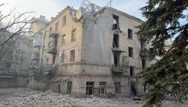 Окупанти скинули авіабомбу на багатоповерхівку у Дружківці, є загибла і п'ятеро поранених
