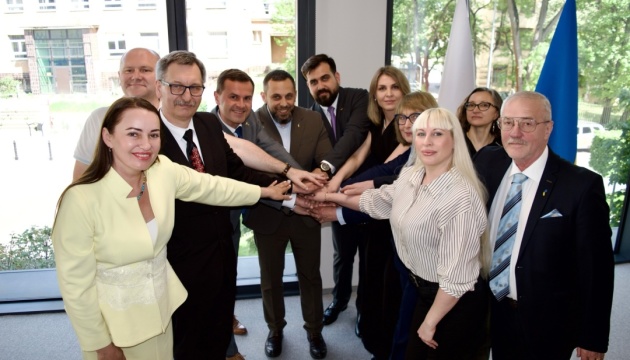У Польщі «Союз Українок» та Українське Товариство підписали меморандум про співпрацю