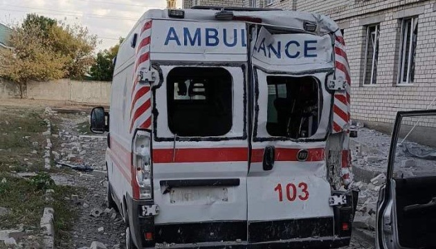 El ejército ruso ataca con artillería un hospital en Bilozerka y hiere a un miembro del personal