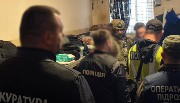 Нацполіція ліквідувала злочинну вертикаль під контролем «ворів в законі» на Хмельниччині